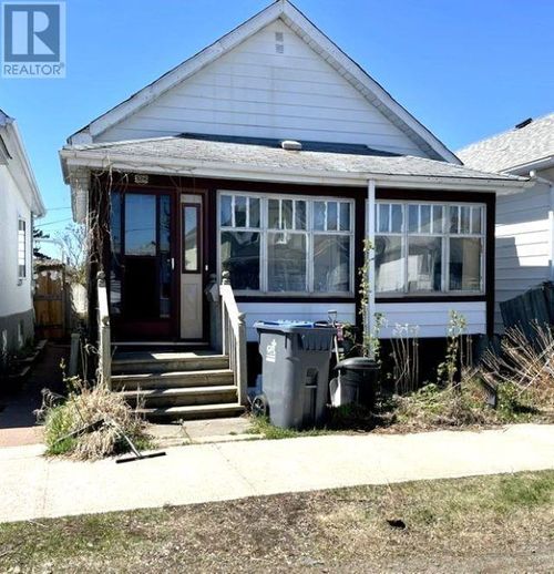 326 Heron St, Thunder Bay, ON, P7C2M6 | Card Image