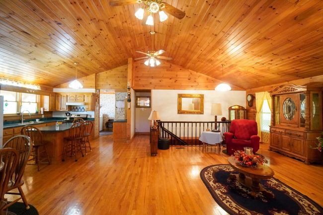 1675 Chigger Hollow Rd, House other with 3 bedrooms, 3 bathrooms and 13 parking in Pleasant Shade TN | Image 9