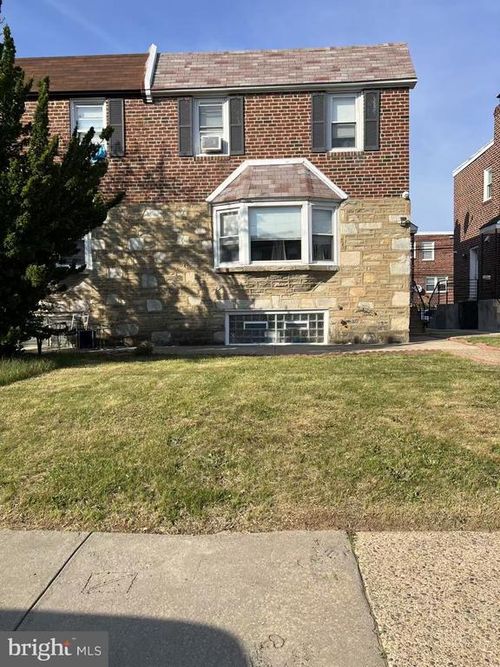 2413 Vista St, PHILADELPHIA, PA, 19152-4304 | Card Image