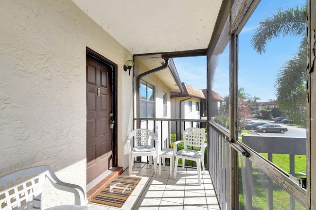 APT-203 - 7166 Golf Colony Ct, Condo with 2 bedrooms, 2 bathrooms and null parking in Lake Worth FL | Image 4