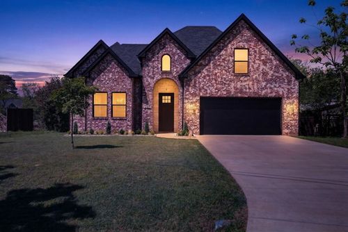 245 Autumn Wood Trl, Gun Barrel City, TX, 75156-4221 | Card Image