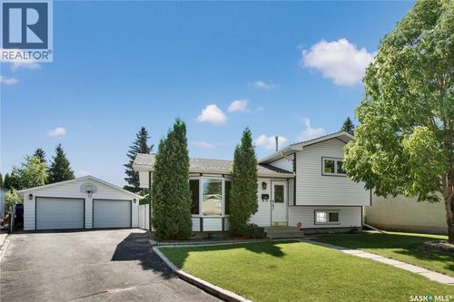 102 Galbraith Cres, Saskatoon, SK, S7M4H1 | Card Image