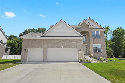 14189 Red Oak Dr, Van Buren Twp, MI, 48111-2087 | Card Image