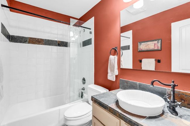 APT-305 - 1406 Windsor Rd, Condo with 2 bedrooms, 2 bathrooms and 2 parking in Austin TX | Image 25