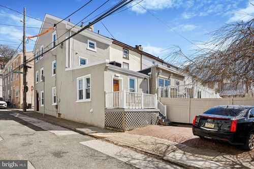 145 Conarroe St, PHILADELPHIA, PA, 19127-1321 | Card Image