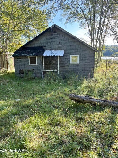 114 Lakeside Avenue, Honesdale, PA, 18431 | Card Image