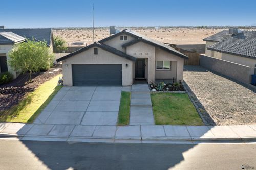 4204 S Hinckley Dr, Yuma, AZ, 85365-7316 | Card Image