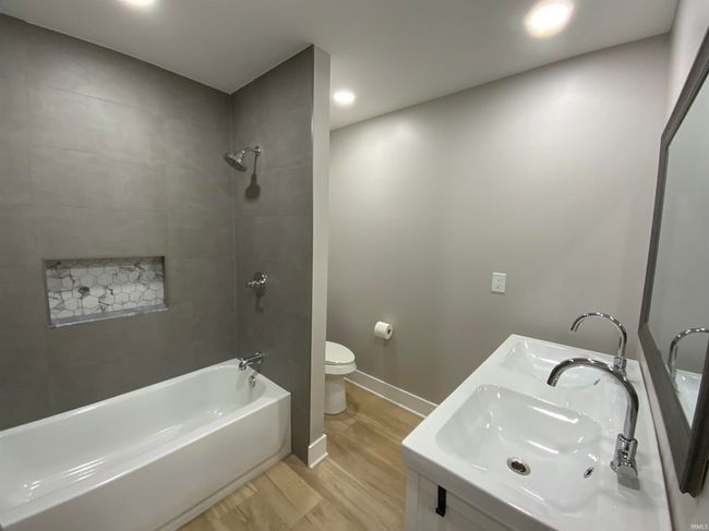 4127 N Us Highway 35, House other with 4 bedrooms, 3 bathrooms and null parking in Royal Center IN | Image 23