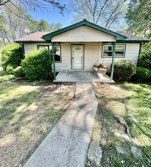 137 Kenmore Ave, Winchester, TN, 37398-2051 | Card Image