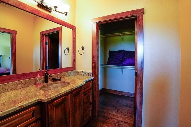 5411 N State Highway 95, Home with 3 bedrooms, 4 bathrooms and 2 parking in Flatonia TX | Image 20