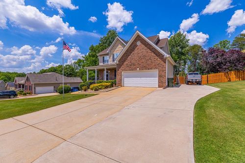 104 Laughing Tree Court, Fountain Inn, SC, 29644 | Card Image