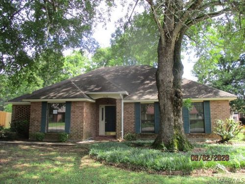 6118 Willow Glen Dr, Montgomery, AL, 36117-2529 | Card Image