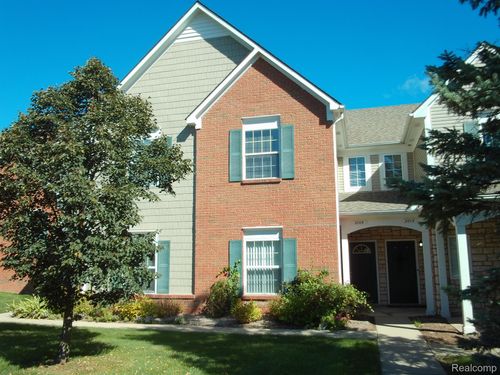 3-2009 Monarch Dr, Shelby Twp, MI, 48316-5611 | Card Image