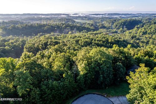 104 Ultra Way, Friendsville, TN, 37737-2952 | Card Image