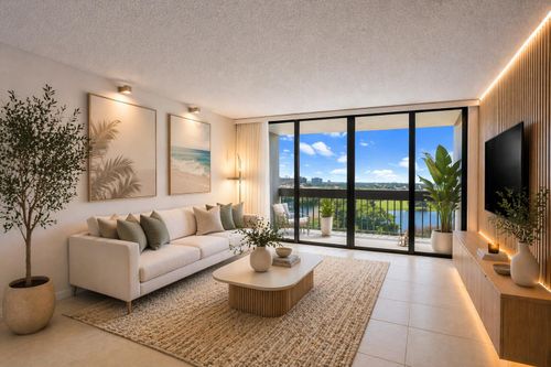 1005-2400 Presidential Way, West Palm Beach, FL, 33401-1327 | Card Image