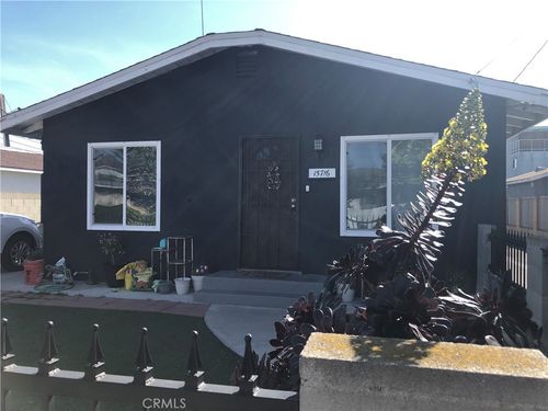 15718 Larch Ave, Lawndale, CA, 90260-2608 | Card Image