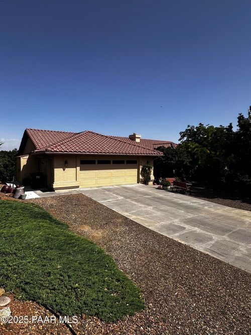 4433 N La Jolla Cir, Prescott Valley, AZ, 86314-7611 | Card Image