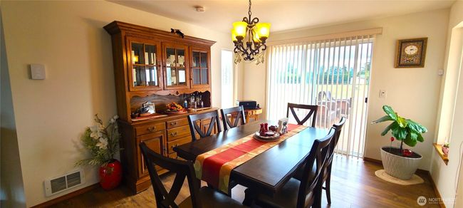 Dining | Image 12