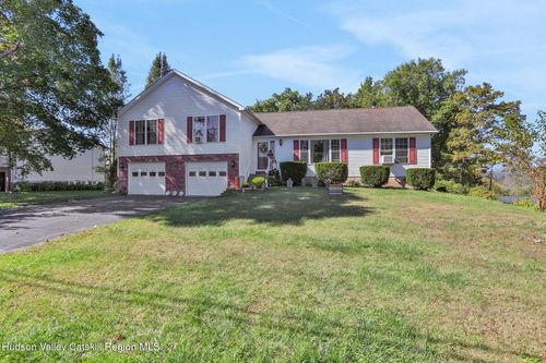 162 Hilltop Dr, Hurley, NY, 12443-5221 | Card Image