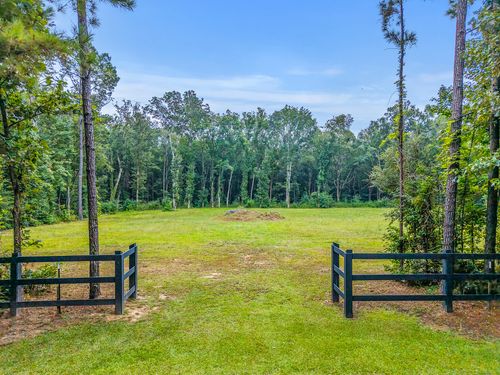 130 Marjorie Dr, Ridgeville, SC, 29472-8804 | Card Image
