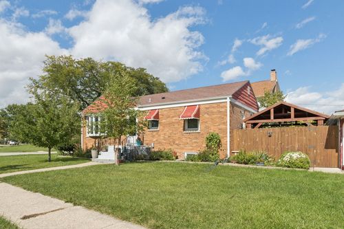 9945 Sunnyside Ave, Schiller Park, IL, 60176-1466 | Card Image