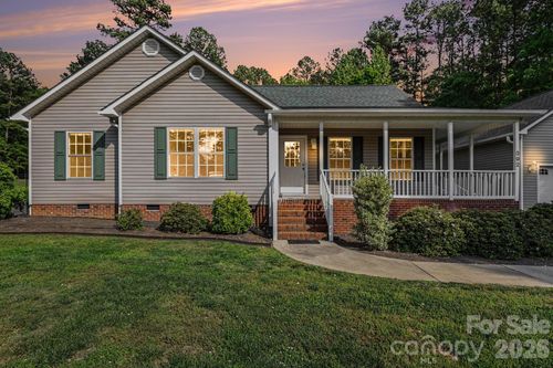 392 Cove Wood Dr, Denton, NC, 27239-6409 | Card Image