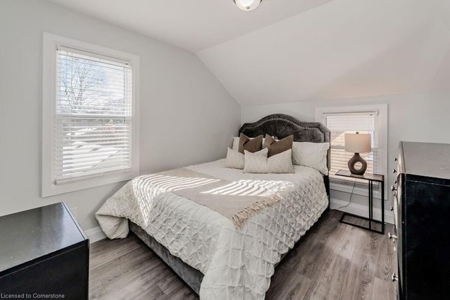 34 St George St, House other with 3 bedrooms, 2 bathrooms and 4 parking in Paris ON | Image 25