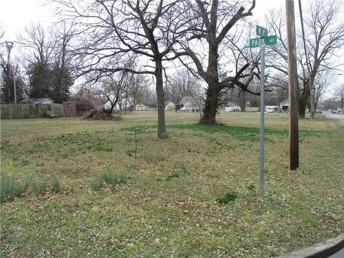 401 Park Avenue, Baxter Springs, KS, 66713 | Card Image