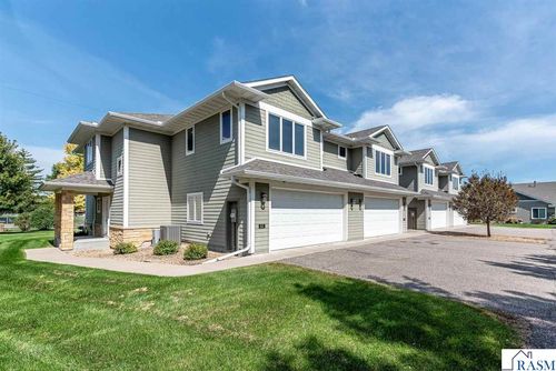 814 Pinnacle Path, Mankato, MN, 56001-4769 | Card Image