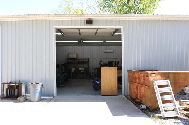 16569 N Broadway St, House other with 0 bedrooms, 1 bathrooms and null parking in Moores Hill IN | Image 7