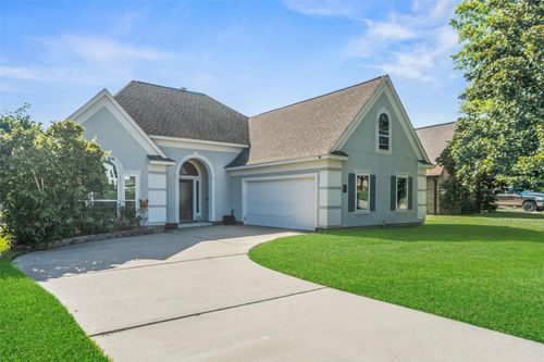 15 Newberry Ct, Montgomery, TX, 77356-8210 | Card Image