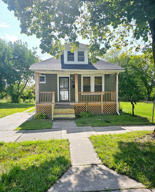 3855 Harding St, Detroit, MI, 48214-4409 | Card Image