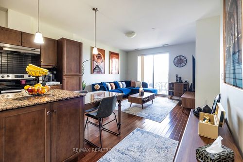 604-223 Erb St W, Waterloo, ON, N2L0B3 | Card Image