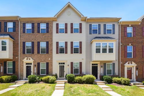 10505 Rawlins Ln, UPPER MARLBORO, MD, 20772-8517 | Card Image