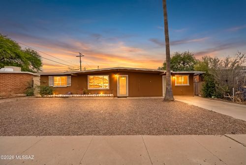 1501 W La Pasadita Street, Tucson, AZ, 85705 | Card Image