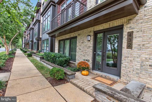 432 Barlow Pl, BETHESDA, MD, 20814-2160 | Card Image