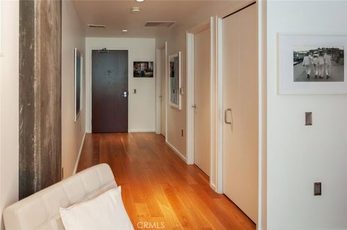 307-1155 S Grand Ave, Los Angeles, CA, 90015-2774 | Card Image