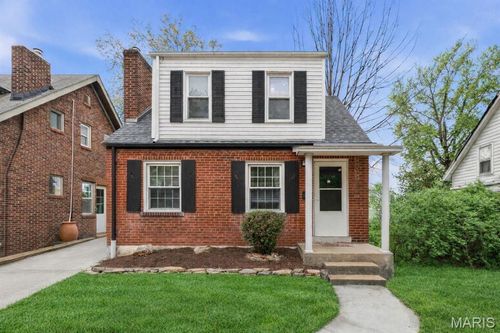 6136 Victoria Ave, Saint Louis, MO, 63139-3126 | Card Image