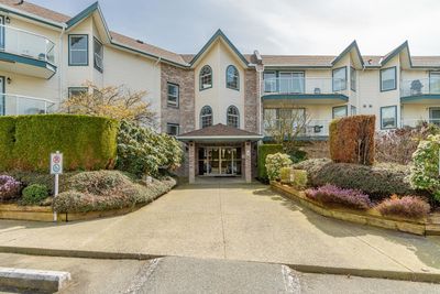 317 - 27358 32 Ave, Condo with 2 bedrooms, 2 bathrooms and 1 parking in Langley BC | Image 3