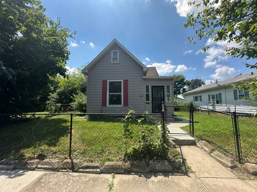 2105 Arrow Ave, Anderson, IN, 46016-3842 | Card Image