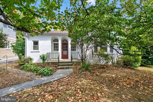 1801 N Taylor St, Arlington, VA, 22207-3137 | Card Image