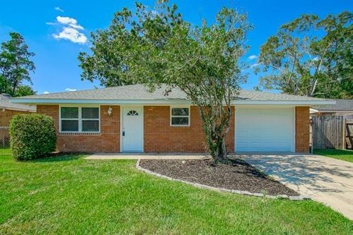 3637 Riviera Dr, Slidell, LA, 70458-4728 | Card Image