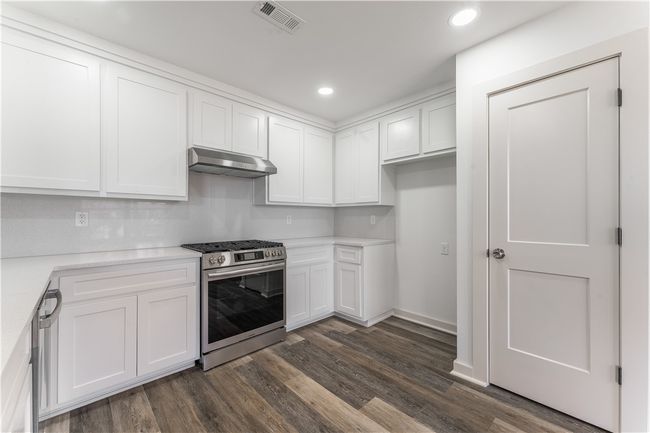 1355 Gary St, House other with 3 bedrooms, 2 bathrooms and null parking in Springdale AR | Image 7