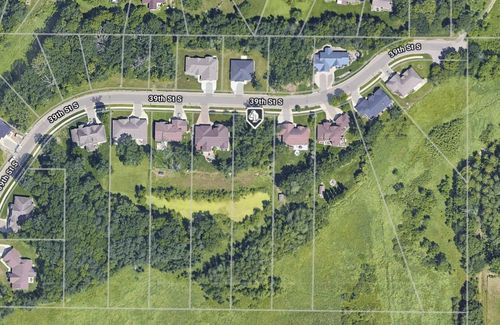 1548 39th St S, Saint Cloud, MN, 56301-9560 | Card Image