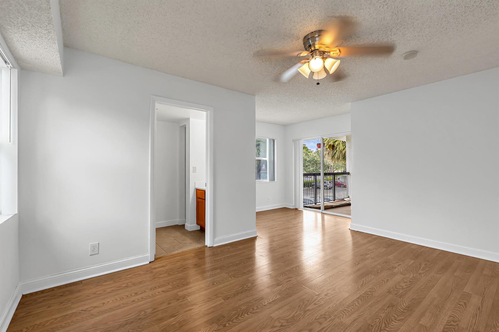 Residential in Tamarac 4