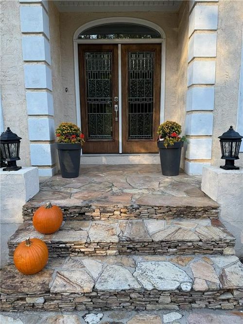 110 Kylemore Pass, Tyrone, GA, 30290-2237 | Card Image