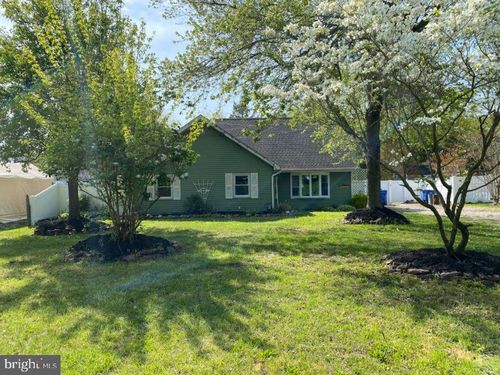 75 N Locust Ave, MARLTON, NJ, 08053-1768 | Card Image