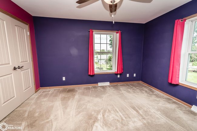 403 E Carleton St, House other with 6 bedrooms, 4 bathrooms and null parking in Toledo IA | Image 12