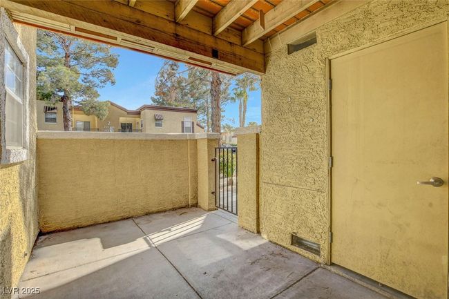 102 - 2801 N Rainbow Blvd, Condo with 2 bedrooms, 2 bathrooms and null parking in Las Vegas NV | Image 34