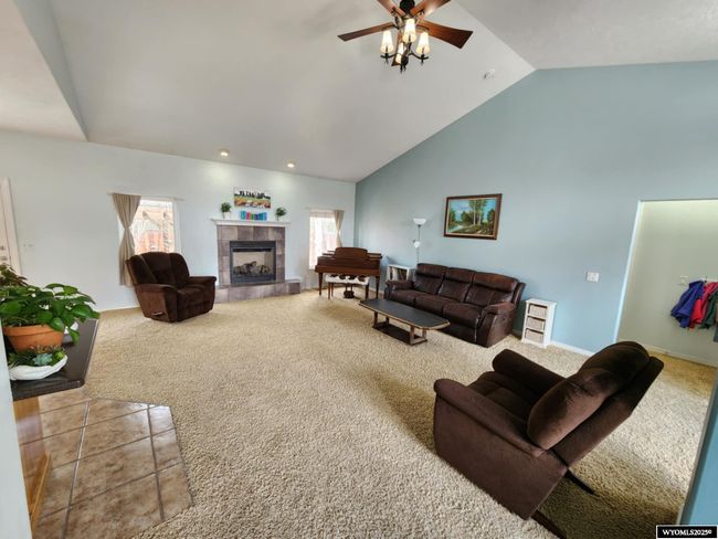 510 Oak Creek Dr, House other with 6 bedrooms, 3 bathrooms and null parking in Rock Springs WY | Image 4